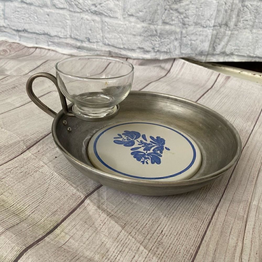 Vintage Appetizer plate w/curved handle and glass bowl for dipping sauce